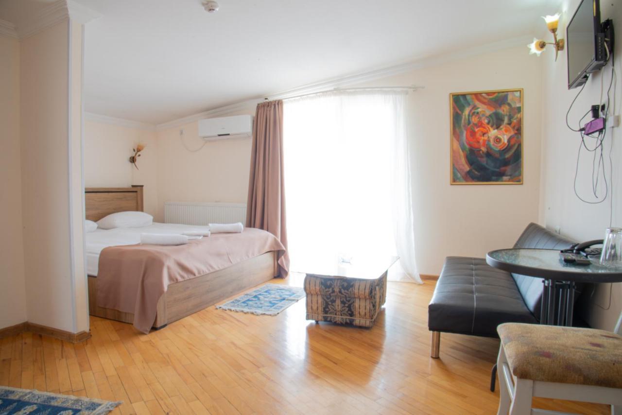 Stay Boutique Tbilissi Extérieur photo